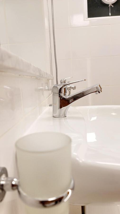 Westay Hostel Dubai Luaran gambar
